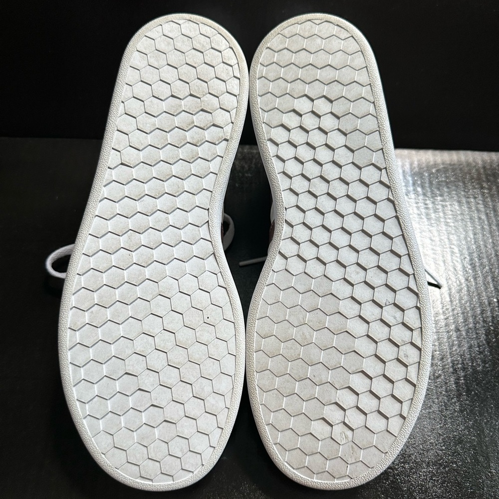 Adidas Cloudfoam Advantage Sneakers with Rose Gold Stripes Size 5 1/2 - Picture 2 of 9